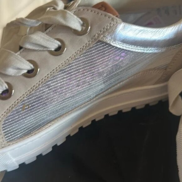 NIB Ron White Layton Lades Sneakers - Picture 4 of 8